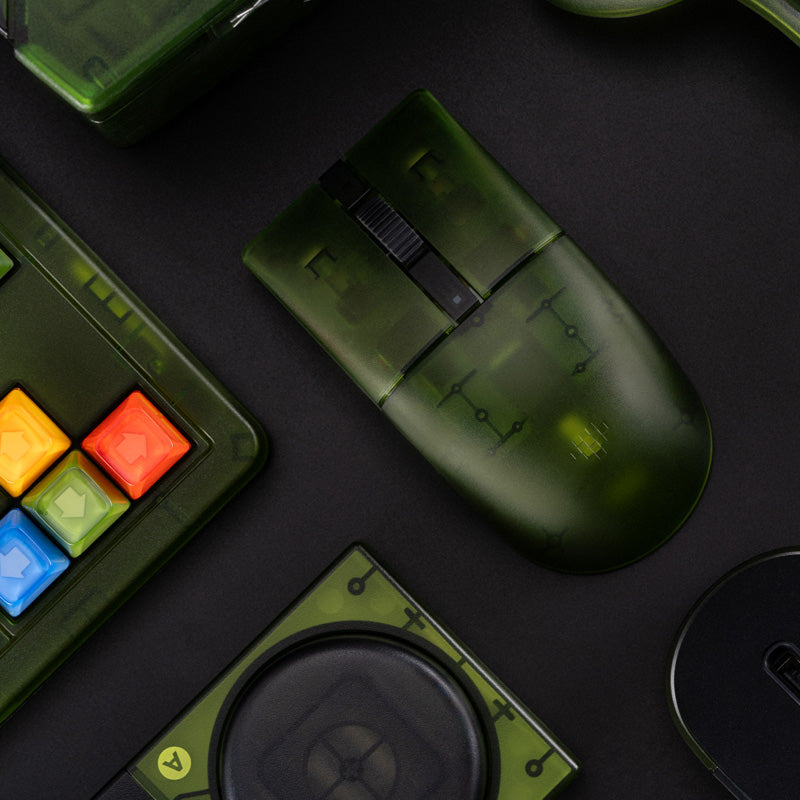 8BitDo Retro R8 Mouse - Xbox Edition for Smooth Gameplay