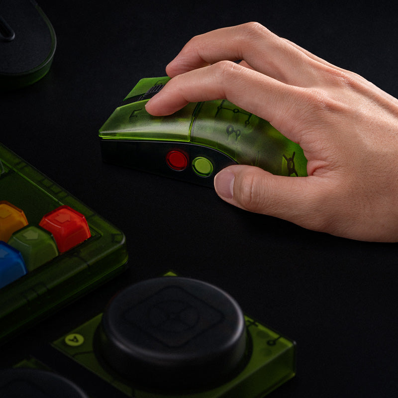 8BitDo Retro R8 Mouse - Xbox Edition for Smooth Gameplay