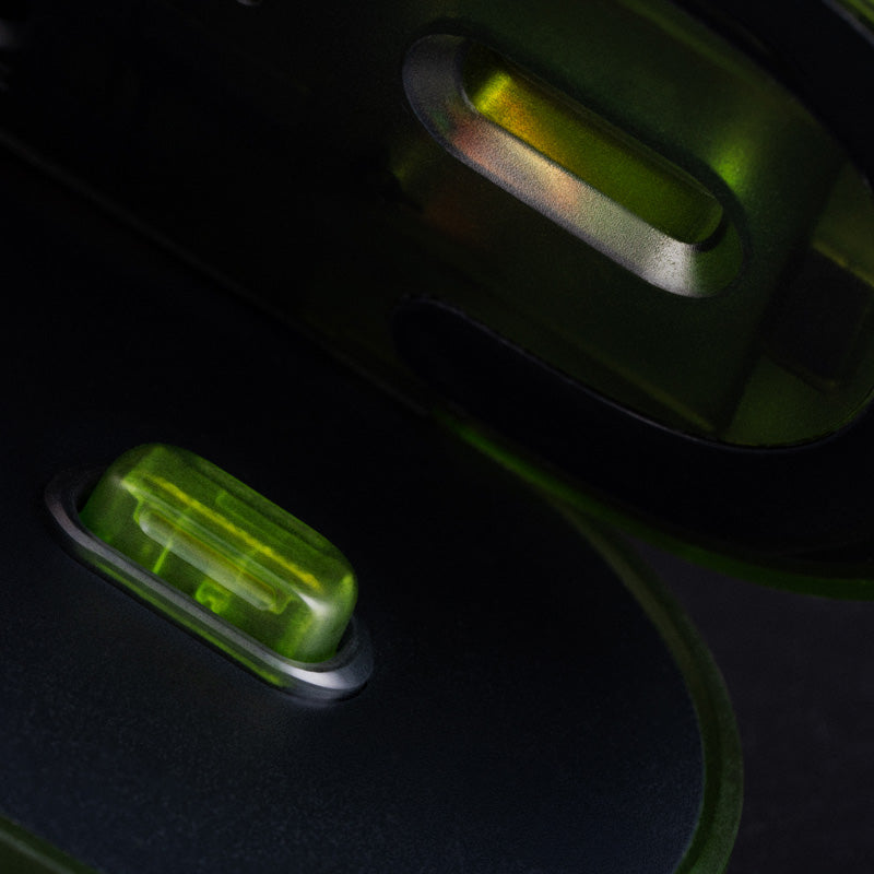 8BitDo Retro R8 Mouse - Xbox Edition for Smooth Gameplay