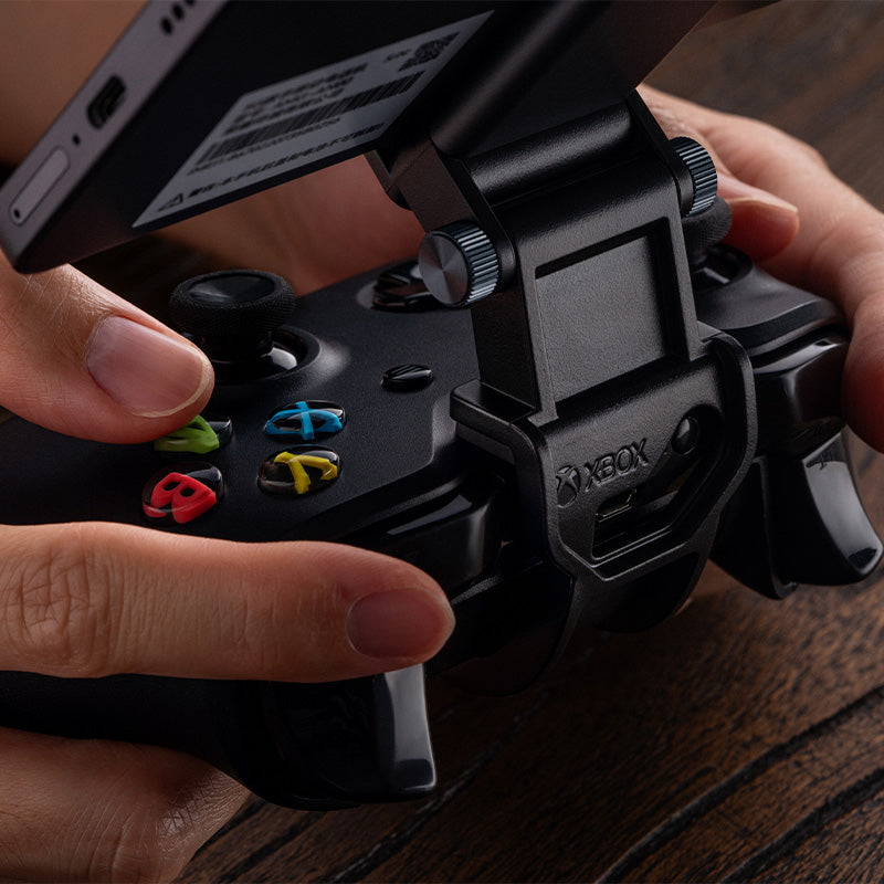 8BitDo Mobile Gaming Clip for Xbox Controllers for Smooth Gameplay